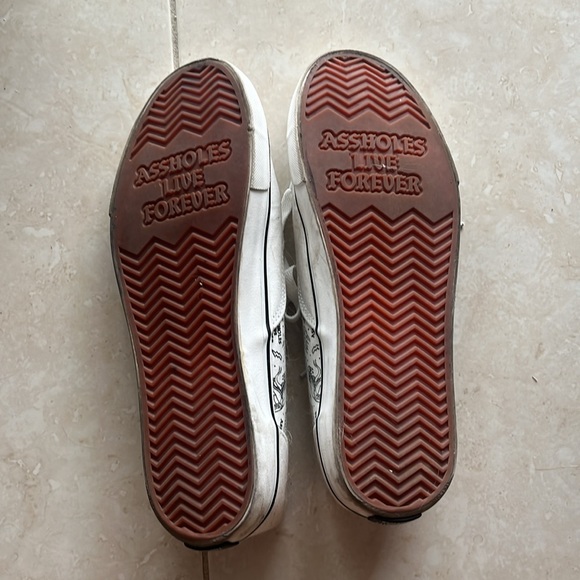 Shoes - Picture 2 of 2